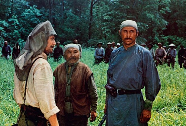ロシア人探検家と先住民族の猟師との交流を描くソ連映画『デルス・ウザーラ』