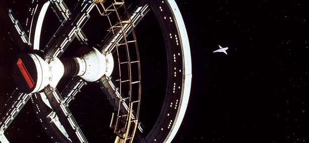 『未知との遭遇』では『2001年宇宙の旅』の特撮を担当したダグラス・トランブルを起用している