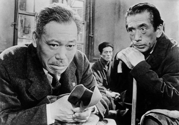 1952年に公開されたオリジナル『生きる』で主人公を演じたのは黒澤映画でおなじみの志村喬