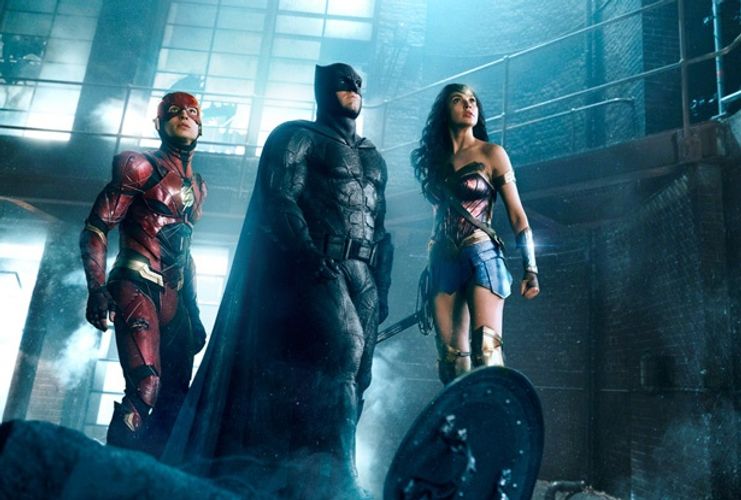DCが誇る最強の超人達が集結！『ジャスティス・リーグ』予告編が遂に解禁