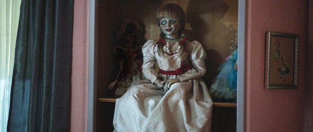 「死霊館」ユニバースに登場した呪われた人形アナベル
