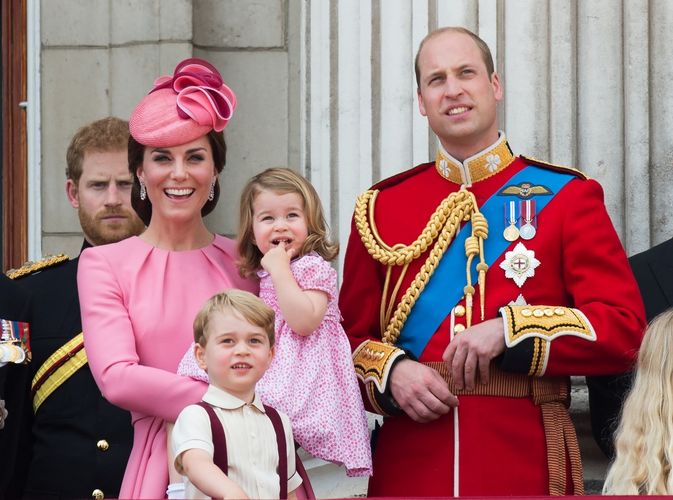 シャーロット王女とジョージ王子、両親と共に欧州ツアーへ！