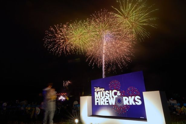 日本初開催！音楽と花火のエンタテインメント「Disney Music & Fireworks」