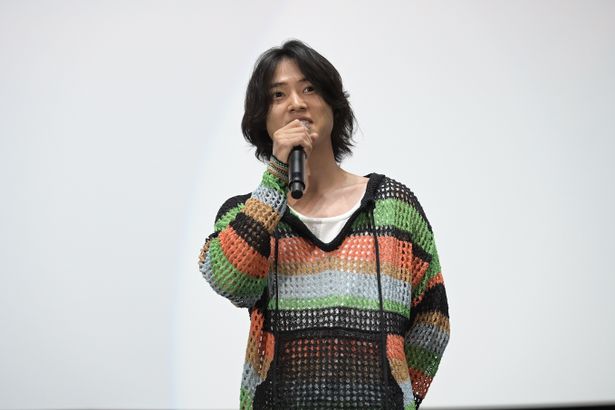 「自分が世界で一番足が速いと思って演じていました」と語る山崎賢人