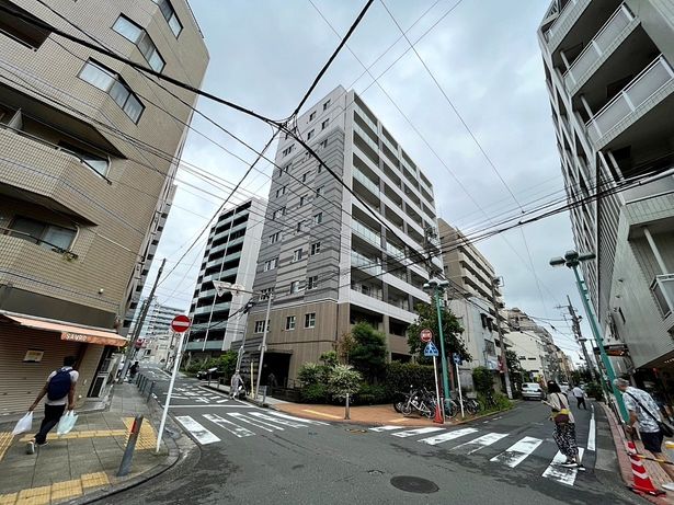 横浜日劇があった場所にはマンションが建っている