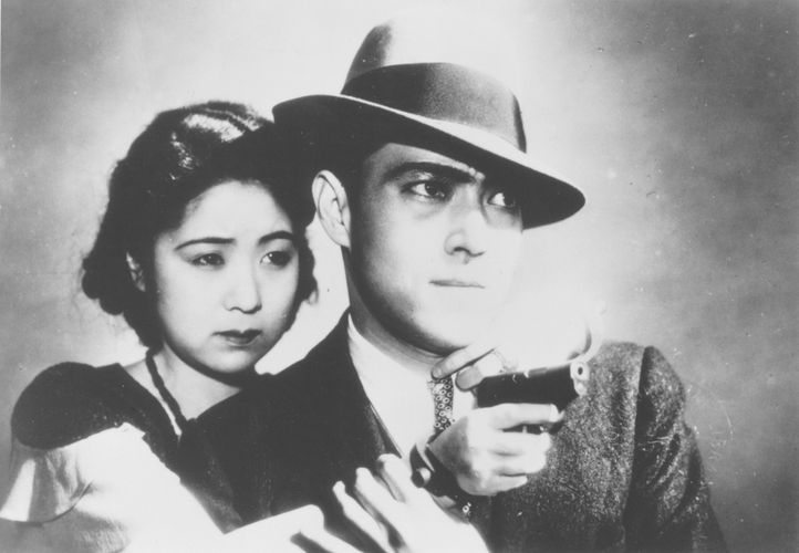 生誕120年で注目の小津安二郎、ドラマ化されたサイレント期の作品を映画ライターが解説！