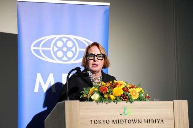 セミナーの基調講演を行ったのは、長い間日本における海外作品の撮影に携わってきた、映画プロデューサーのジョージナ・ホープ氏