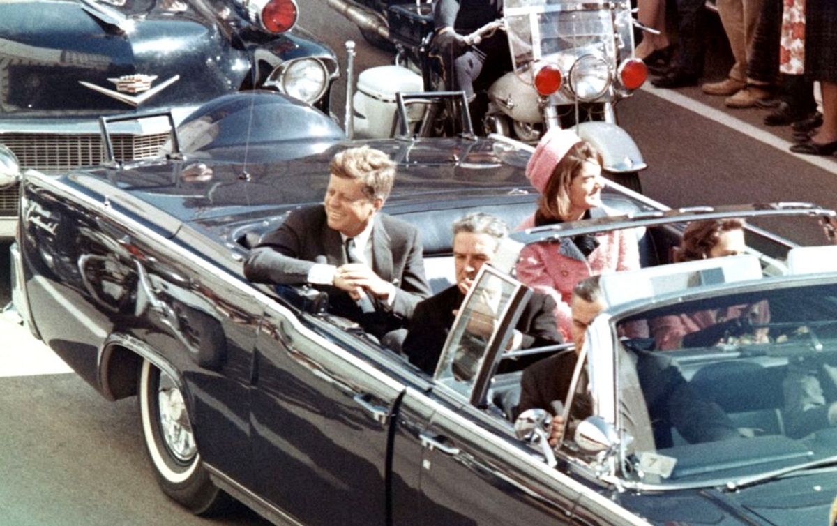 歴史的価値】JFK ジョン・F・ケネディ大統領暗殺時の米国ハワイの新聞