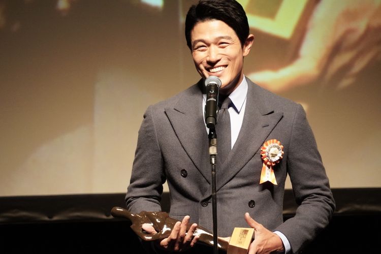 鈴木亮平、TAMA映画賞で最優秀男優賞を受賞『エゴイスト』は「10年以上経たないと、客観的に観られない」