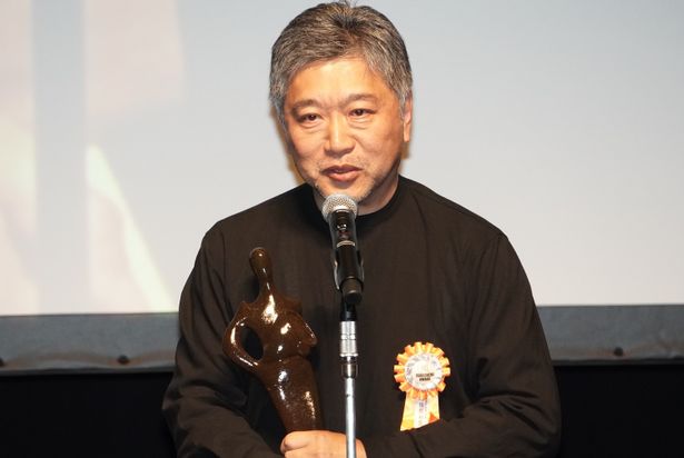「第15回TAMA映画賞」授賞式に出席した是枝裕和監督
