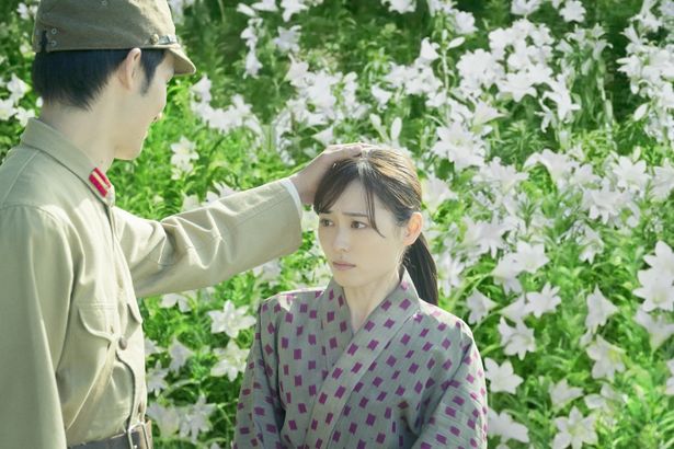 『あの花が咲く丘で、君とまた出会えたら。』で1945年の日本にタイムスリップする現代の女子高生、百合役に福原遥