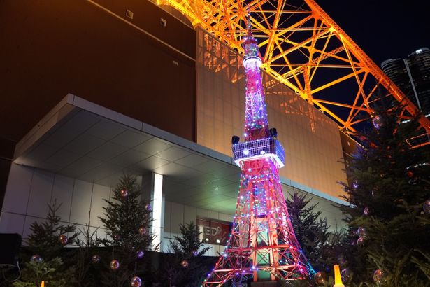 映画『サイレントラブ』公開記念、東京タワークリスマスイルミネーション点灯式の様子