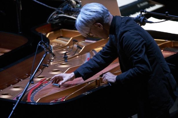 グレン・グールドは幼少期より坂本龍一が敬愛するピアニストだ(「GLENN GOULD GATHERING」)