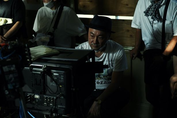 『ミッドナイトスワン』(20)などを手掛ける内田英治監督。その演出方法は独特？
