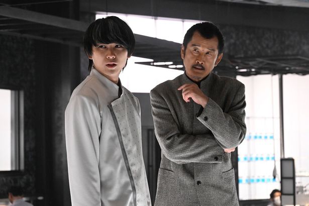 ドラマにも登場した首藤シンジはワクチンチームのチーフを務める