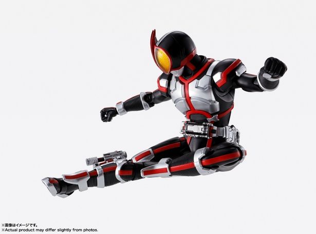 「仮面ライダー555」のアイテムをチェック！(「S.H.Figuarts（真骨彫製法）仮面ライダーファイズ」)