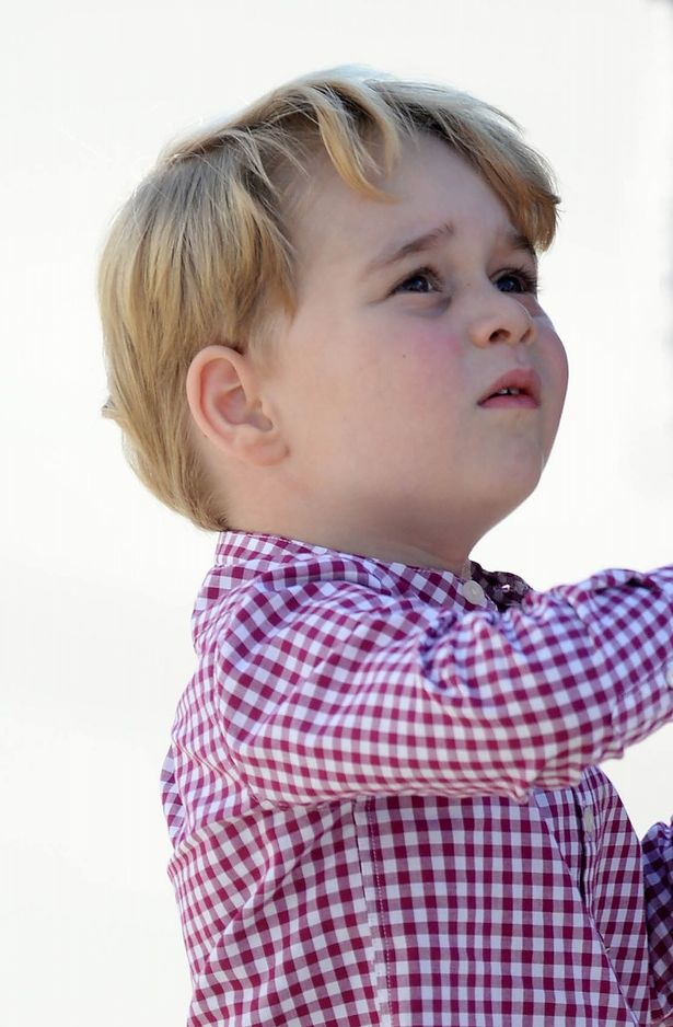 4歳のジョージ王子は、まだ自分の性別さえよくわかってないだろう