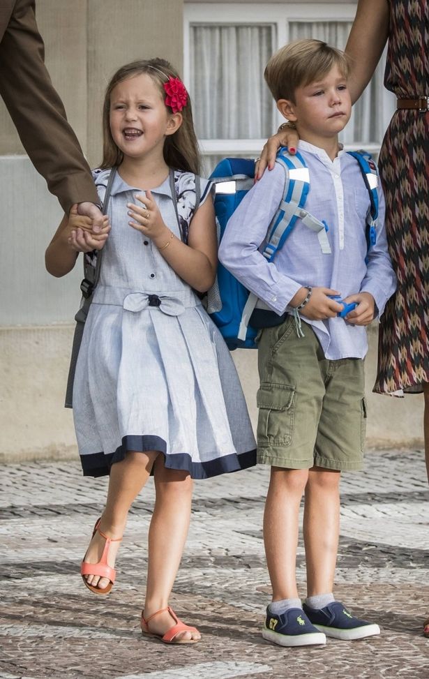 【写真を見る】ヴィンセント王子＆ジョゼフィーヌ王女、初登校日の写真をたっぷりお見せします！