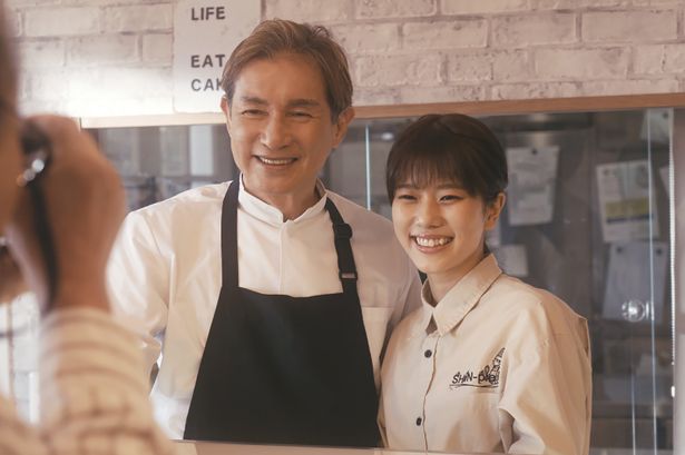 田中健が演じるのは、鮫島写真館の近くにあるケーキ屋の店主・杉田