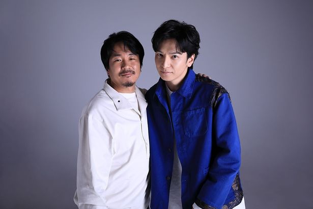 【写真を見る】『告白』の劇中とは別人のように笑い合う生田斗真とヤン・イクチュン