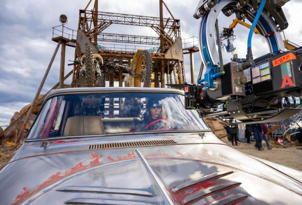 『マッドマックス：フュリオサ』監督がヤバい改造車を語る！「すべての車はそのキャラを象徴する」