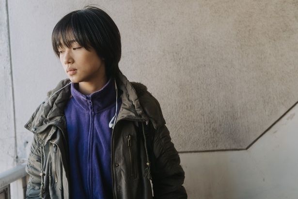 『あんのこと』で虐待の末にドラッグに溺れる少女、香川杏役を演じた河合優実