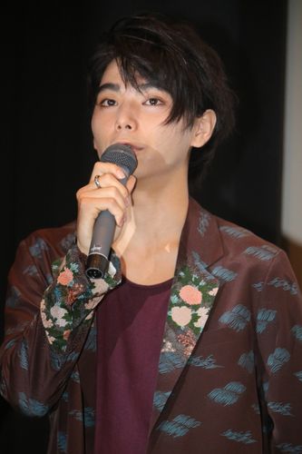 村上虹郎、初のMCに挑戦も「おぼつかず、すみませんでした」