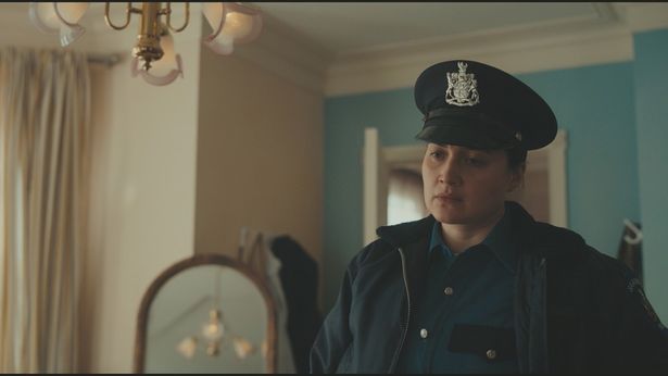 【写真を見る】リリー・グラッドストーンが警察官を演じる「アンダー・ザ・ブリッジ」など、“いま見るべき”映画・ドラマをスペシャリストたちが紹介！