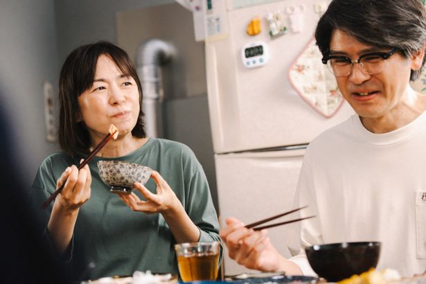 羽菜と俊夫のコミカルなやりとりにも注目