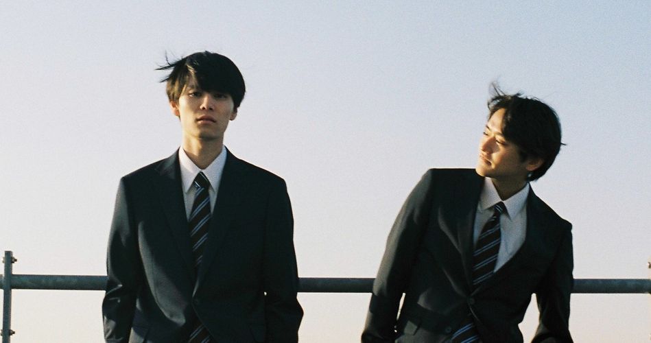 『世界征服やめた』萩原利久、藤堂日向出演決定！熱演を切り取った予告編＆キービジュアル