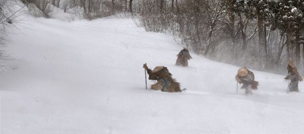 種痘の苗を京都から福井に持ち帰ろうとする良策が道中猛吹雪に襲われ…