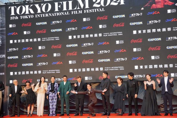 第37回東京国際映画祭、レッドカーペットイベントの様子