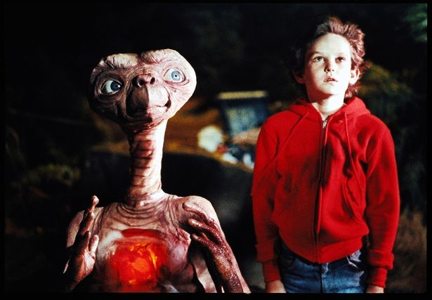 一人ぼっちの宇宙人と少年との交流を描く『E.T.』