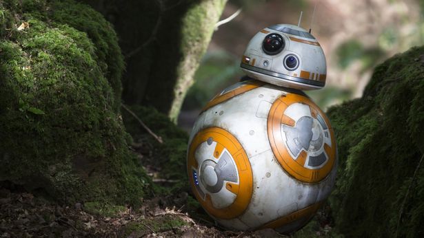 シークエル・トリロジーより登場したBB-8(『スター・ウォーズ／フォースの覚醒(エピソード7))』)