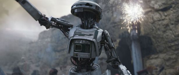 女性型ドロイドで、ランドの副操縦士L3-37(『ハン・ソロ／スター・ウォーズ・ストーリー』)