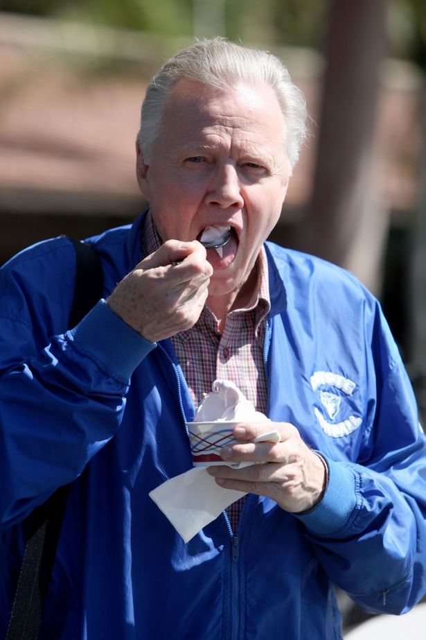 アンジェリーナ ジョリー アイスを食べる姿がキュートすぎる 画像7 7 Movie Walker Press