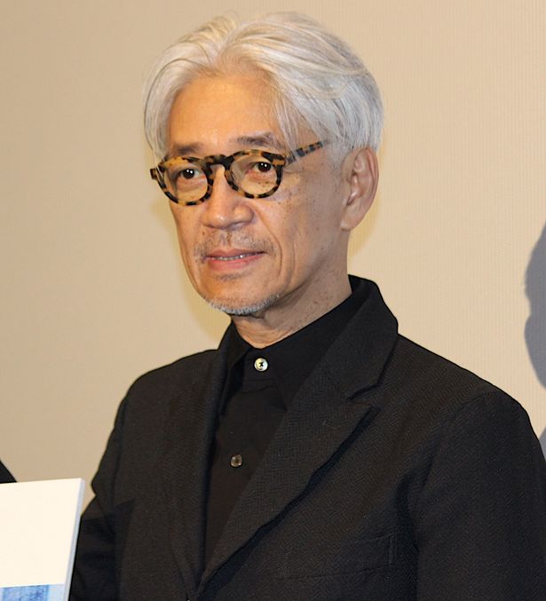 坂本龍一、34年振りの初日舞台挨拶に登場！