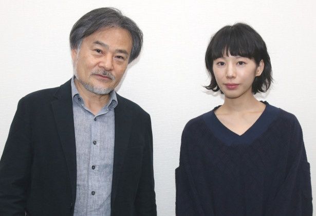 『予兆 散歩する侵略者 劇場版』の主演女優・夏帆と黒沢清監督