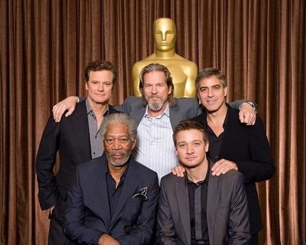 主演男優賞の候補者。上段左からコリン・ファース、ジェフ・ブリッジス、ジョージ・クルーニー、下段左からモーガン・フリーマン、ジェレミー・レナー