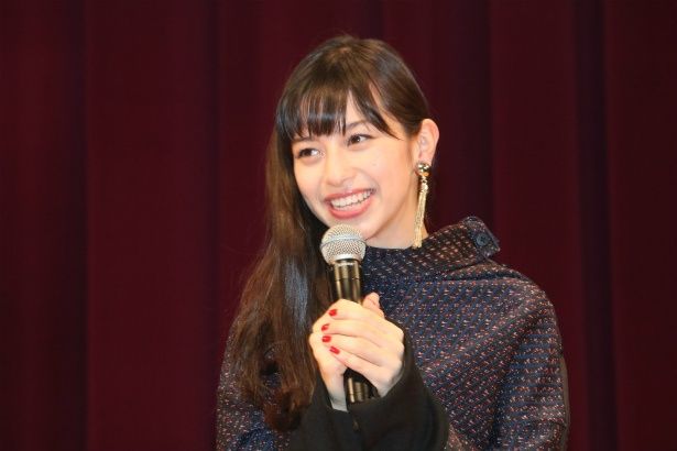 栖川仁乃役の中条あやみ