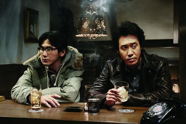 2位『探偵はBARにいる3』は、大泉洋と松田龍平の安定コンビで人気シリーズに