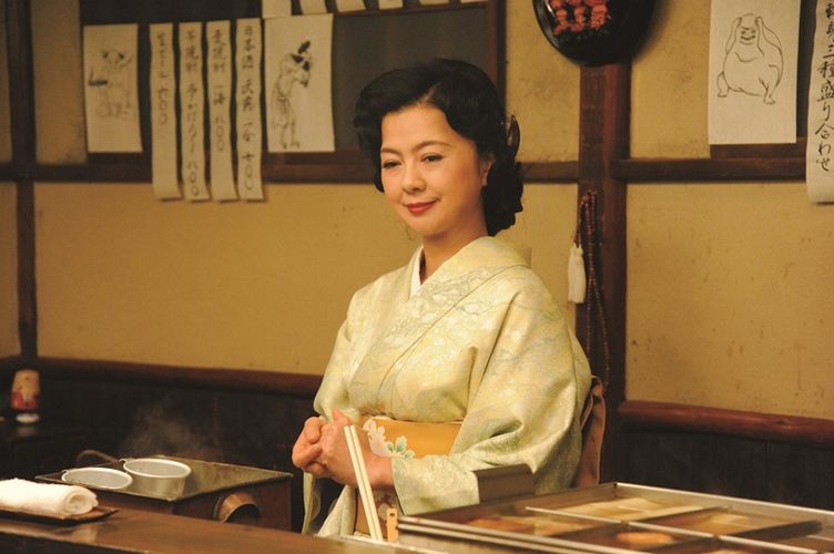 角川映画世代が心トキメク!?女将＆母親役で、年末年始は“薬師丸ひろ子”三昧