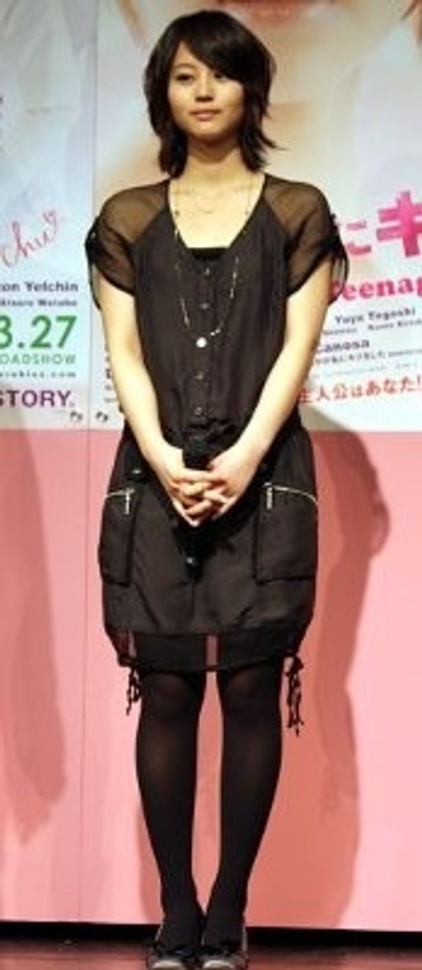 【写真】公開直前イベントでは、黒のドレスで登壇した堀北真希
