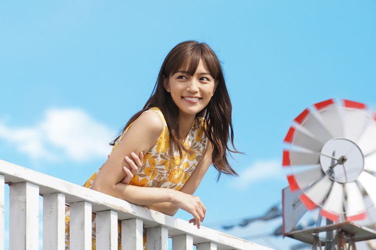 主題歌はスピッツ！Amazonオリジナル・ドラマで川口春奈が1日15分、笑顔と前向きな気持ちをお届け！