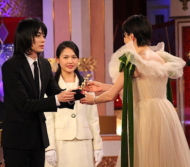 宮沢りえは司会と主演男優賞のプレゼンターを務めた