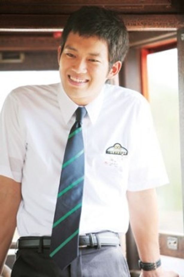 注目の若手俳優・三浦貴大。笑顔がまぶしい！