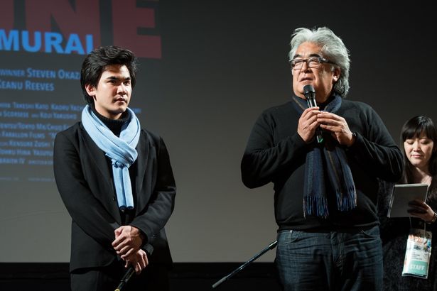 『MIFUNE:THE LAST SAMURAI』の三船力也プロデューサー(左)と、スティーブン・オカザキ監督(右)
