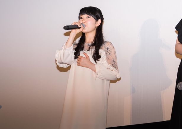 傘木希美を演じた東山奈央は作品を観て涙をこらえきれなかったことを語る