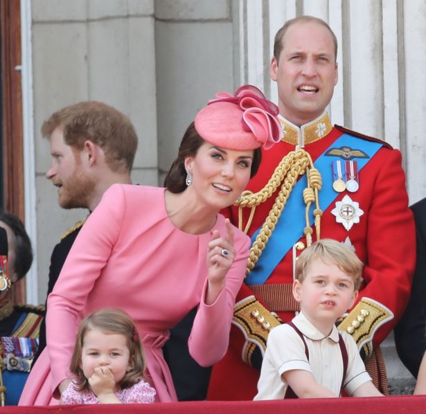 【写真を見る】幸せいっぱい！ウィリアム王子＆キャサリン妃ご一家の厳選フォトをたっぷりお届け！