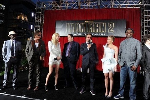 【写真】ロサンゼルスの豪華ワールドプレミアに集合した『アイアンマン2』のキャスト陣